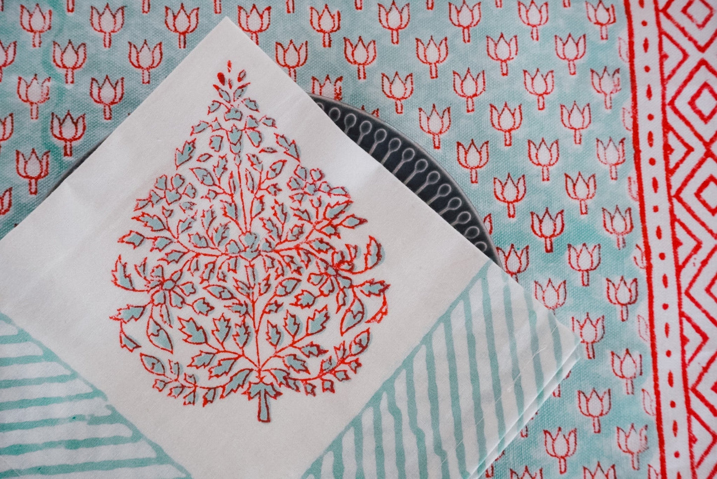 Kamal Phool Table Mats and Napkins (Set of 6) - Wildalaya